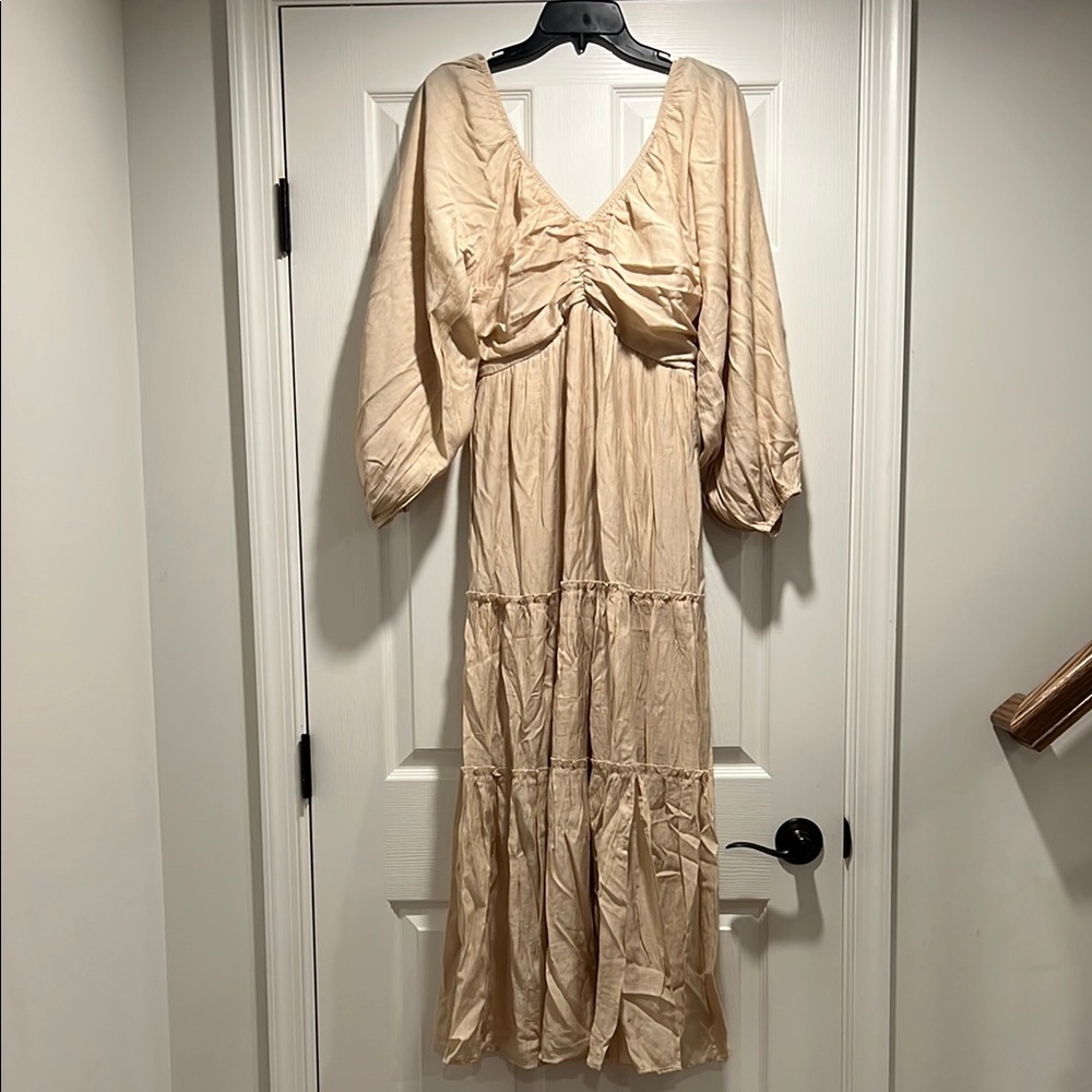NWT Listicle Flowy Maxi Dress, Small